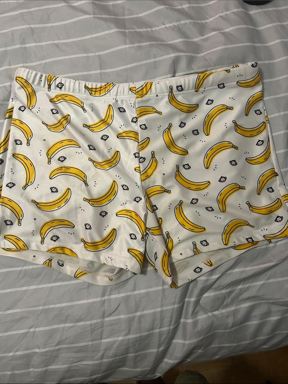 Men’s White Banana-Print Swim Trunks